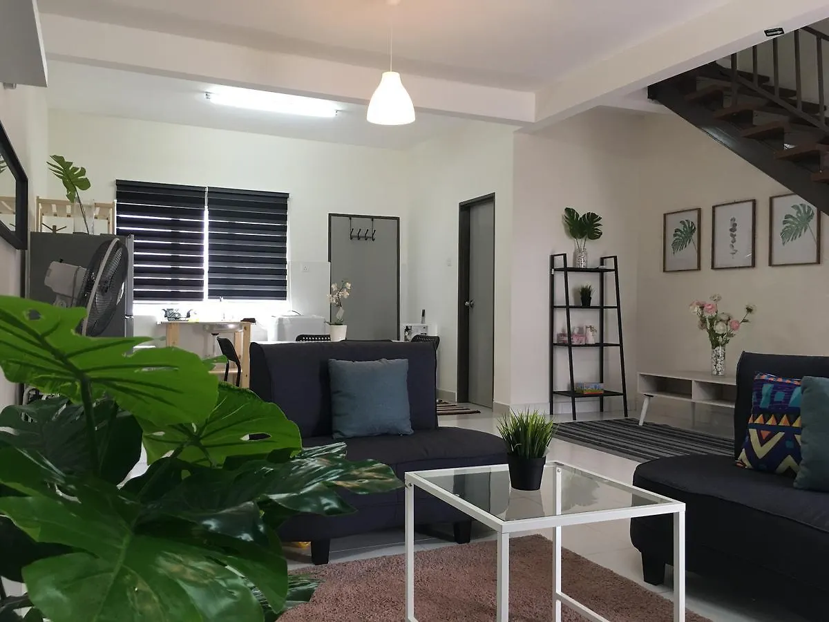 De Houz Muslim Homestay Johor Bahru Malaysia